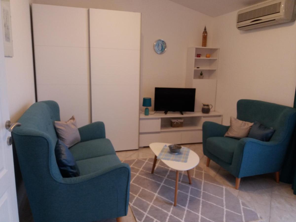Apartmani Lana Brodarica  Esterno foto