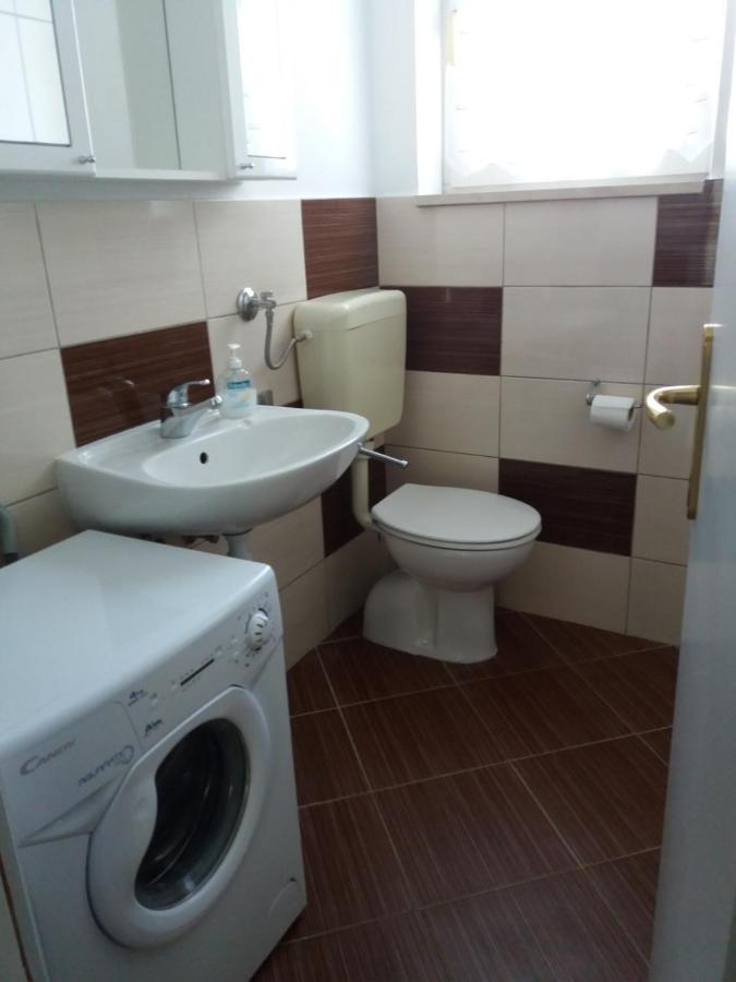 Apartmani Lana Brodarica  Esterno foto