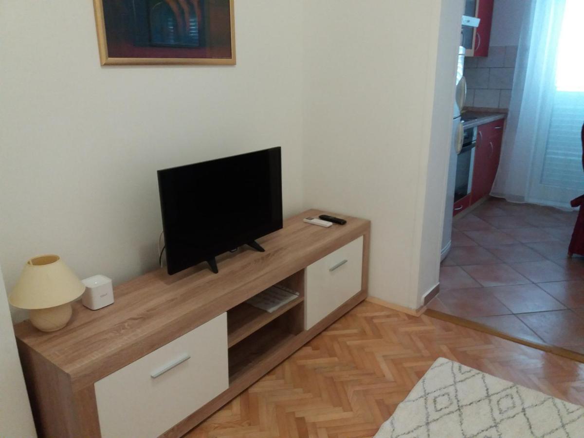 Apartmani Lana Brodarica  Esterno foto