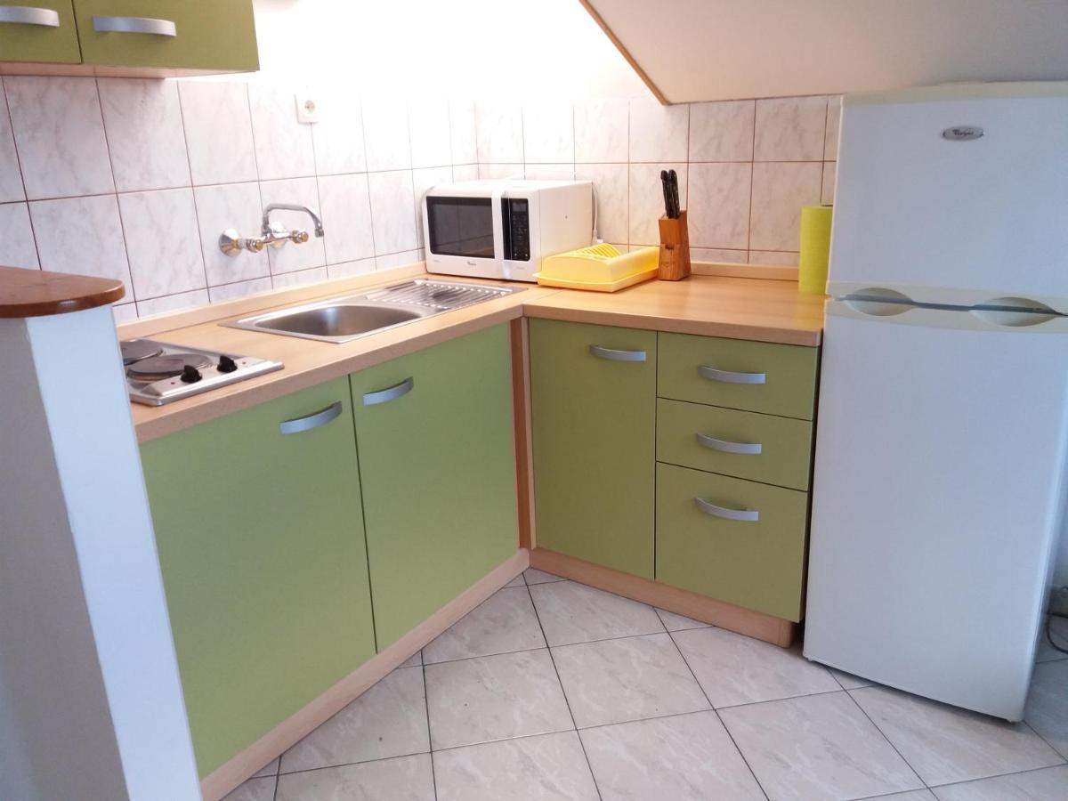 Apartmani Lana Brodarica  Esterno foto