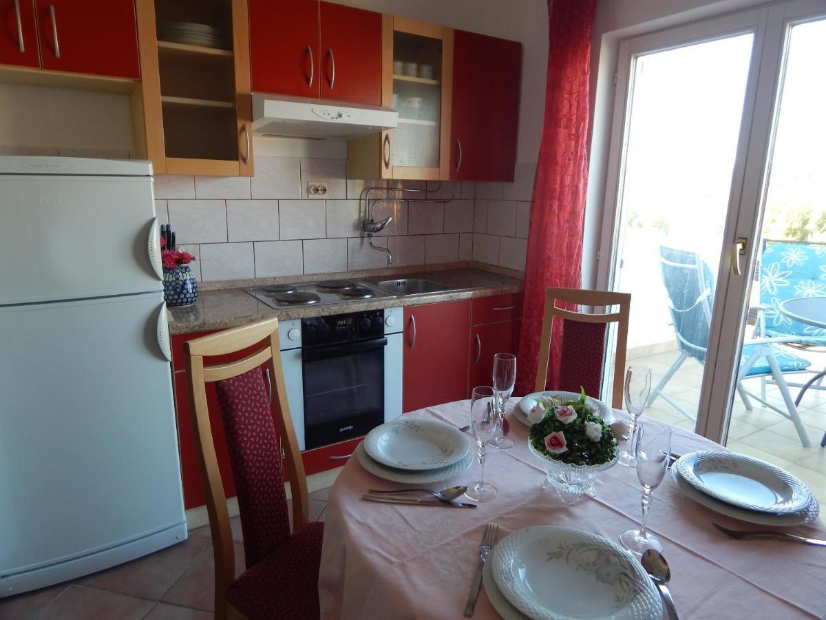 Apartmani Lana Brodarica  Esterno foto