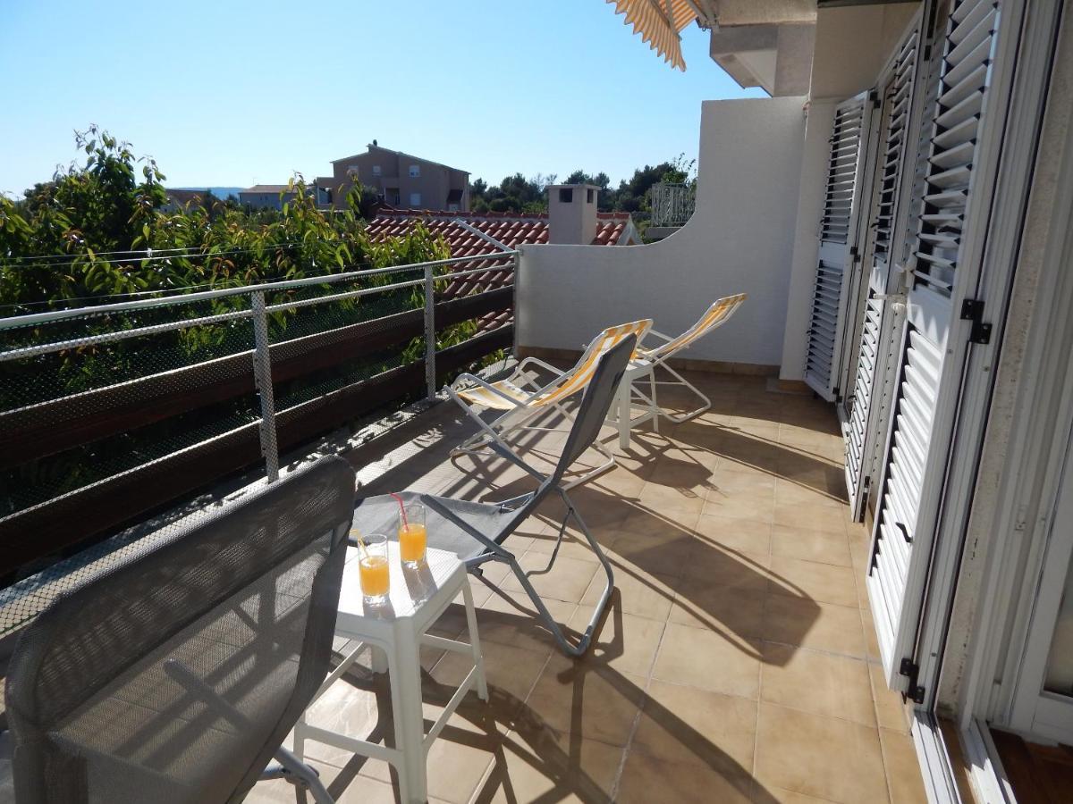 Apartmani Lana Brodarica  Esterno foto