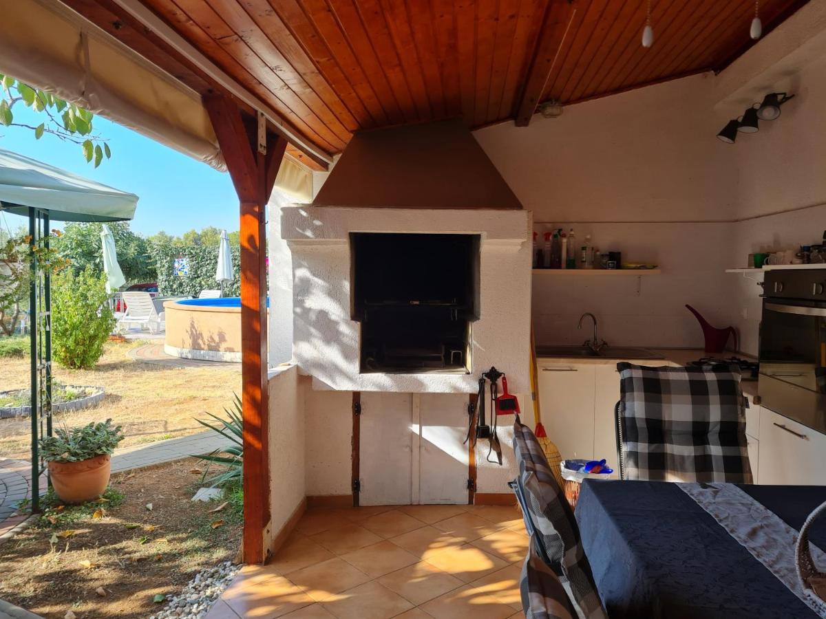 Apartmani Lana Brodarica  Esterno foto