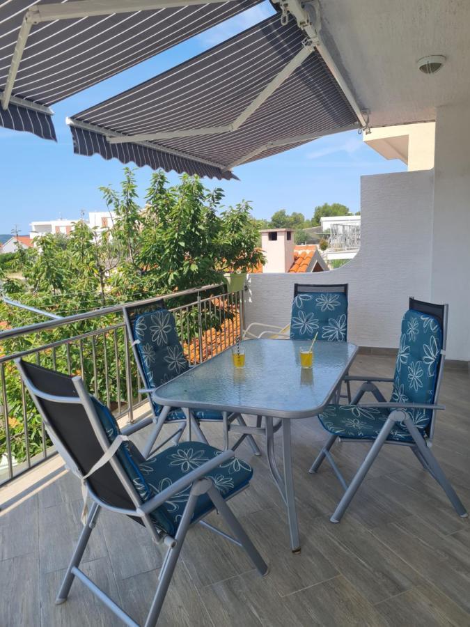 Apartmani Lana Brodarica  Esterno foto