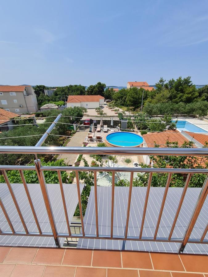 Apartmani Lana Brodarica  Esterno foto